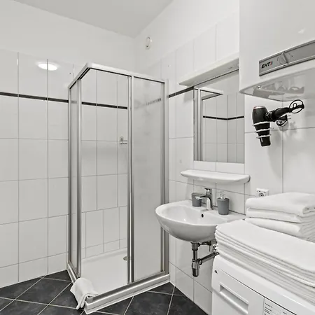 Farawayhomes Krieglach #3 *