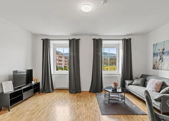 Farawayhomes Krieglach #3 *